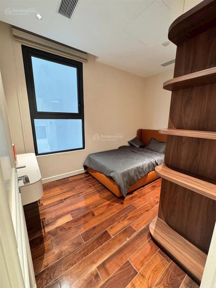 Bán gấp ch tản đà court, 3,7 tỷ, 66m2, 2pn, 2wc, nhà đẹp.