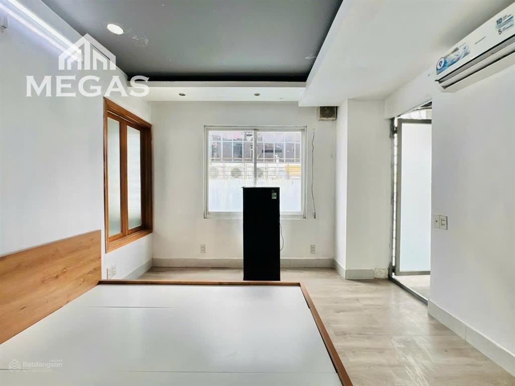 Góc 4 mặt tiền trường sa, 7x13m cn 84m2, giá bán 26 tỷ 5 tầng, hdt 55 tr/tháng