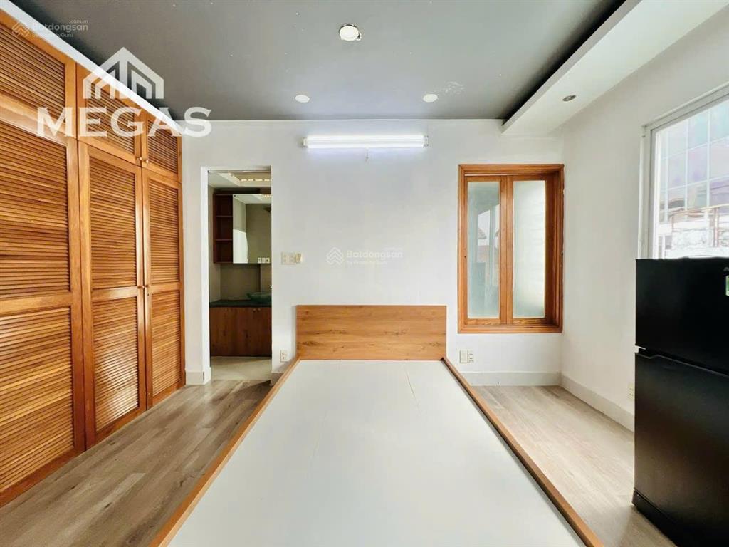 Góc 4 mặt tiền trường sa, 7x13m cn 84m2, giá bán 26 tỷ 5 tầng, hdt 55 tr/tháng
