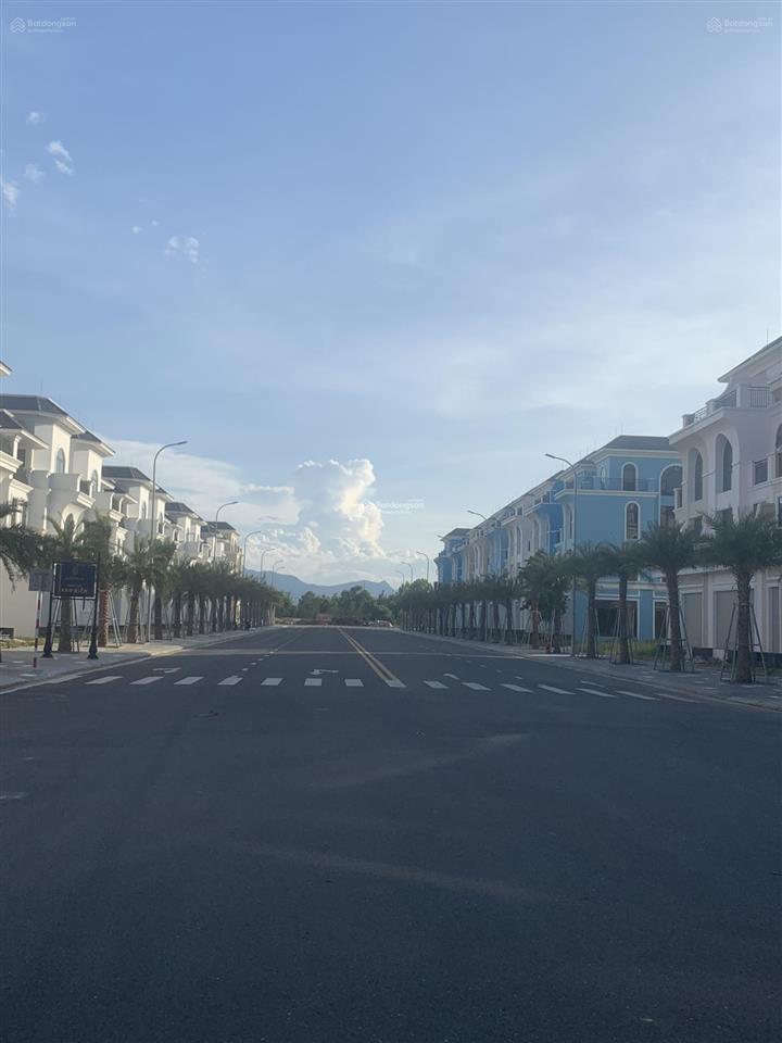 Bán biệt thự la celia city, 11,1 tỷ, 140m2, 4pn, 4wc, đông, bảo ninh, đồng hới, quảng bình