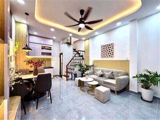 Giáp phan xích long  94m2 sử dụng  4 tầng  full nội thất  gần mặt tiền  nhỉnh 5tỷ