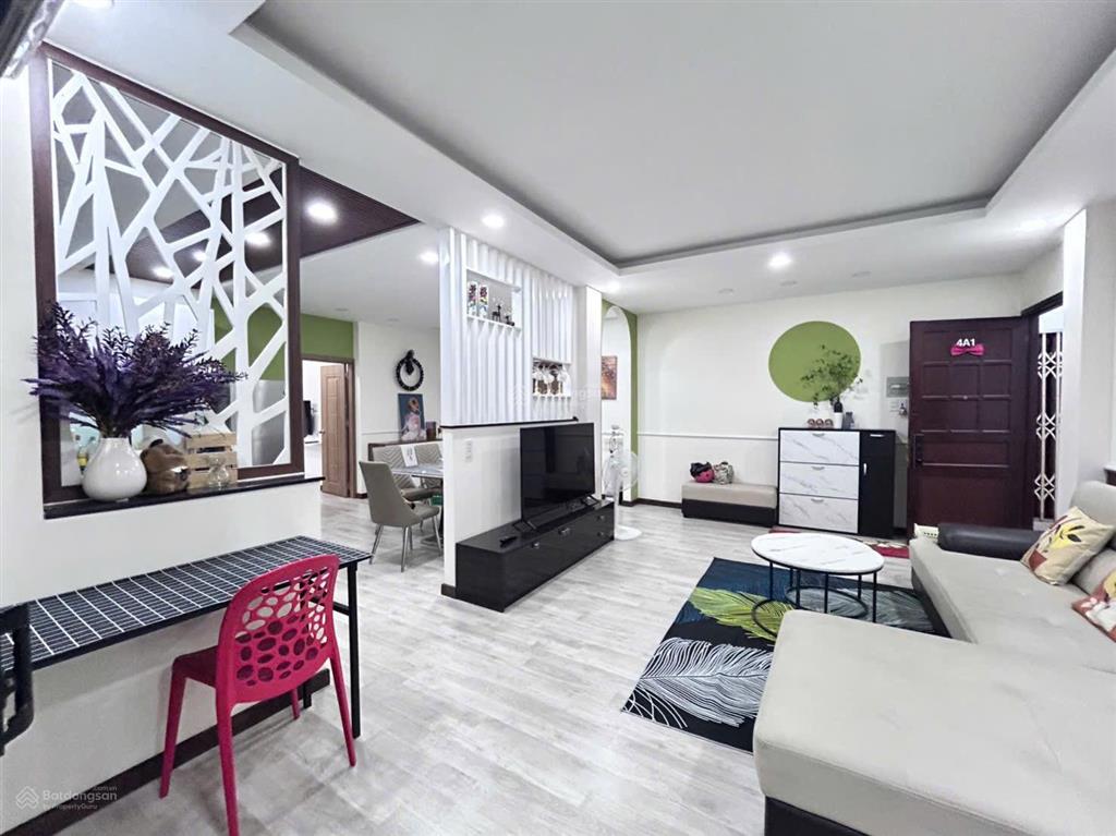 Cần cho thuê chung cư 152/11 nguyễn thị tần p2 q8 căn hộ sân vườn 105,1m2