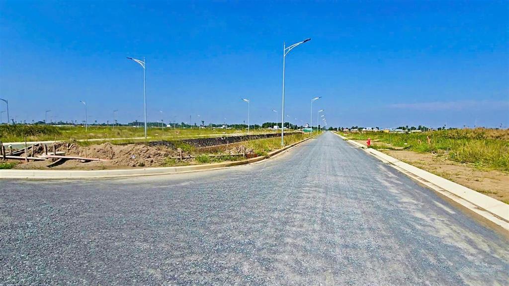 Sở hữu ngay đất mặt tiền mai bá hương 90m2 giá chỉ 2,34 tỷ, đường 18m rộng rãi có shr