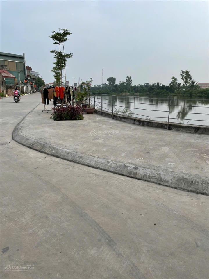 81m đất hiệp thuận đường thông, 1 nhà ra view hồ giá 48 triệu/m²