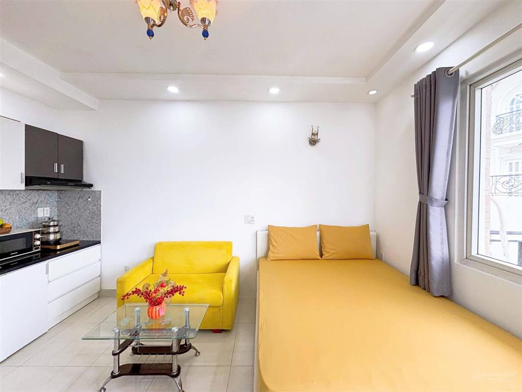 Căn hộ cao cấp có ban công 35m2, nội thất đầy đủ, thoáng mát, rộng rãi lê văn sỹ