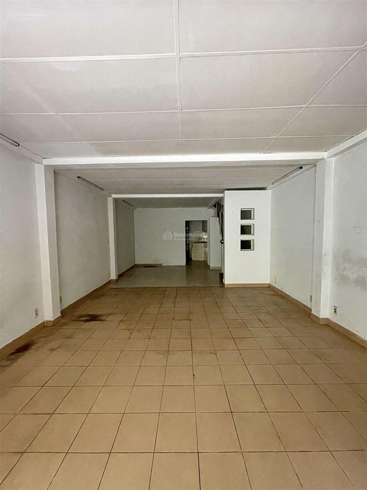 57m2  hxh lạc long quân  p8  tân bình  2 tầng đúc  3pn  lô góc cực thoáng  chỉ 5,7 tỷ tl