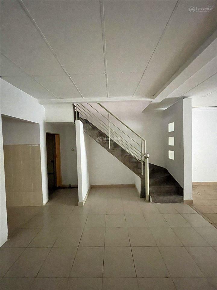 57m2  hxh lạc long quân  p8  tân bình  2 tầng đúc  3pn  lô góc cực thoáng  chỉ 5,7 tỷ tl