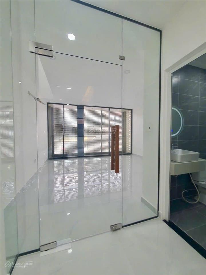 Cho thuê nhà phố soho thiết kế hiện đại, trục đường sầm uất vào kinh doanh ngay