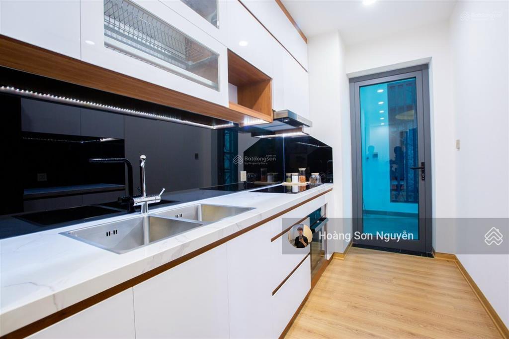 Cho thuê the legacy 3pn full đồ 125m2 nhà mới làm lại giá chỉ 20 tr có slot ôtô,  0977 858 ***