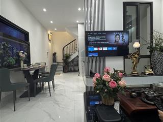 Ngọc hà  ba đình, sát mặt phố, 36m2*5 tầng, 3pn, ô chờ thang máy, 10.6 tỷ, thật 100%