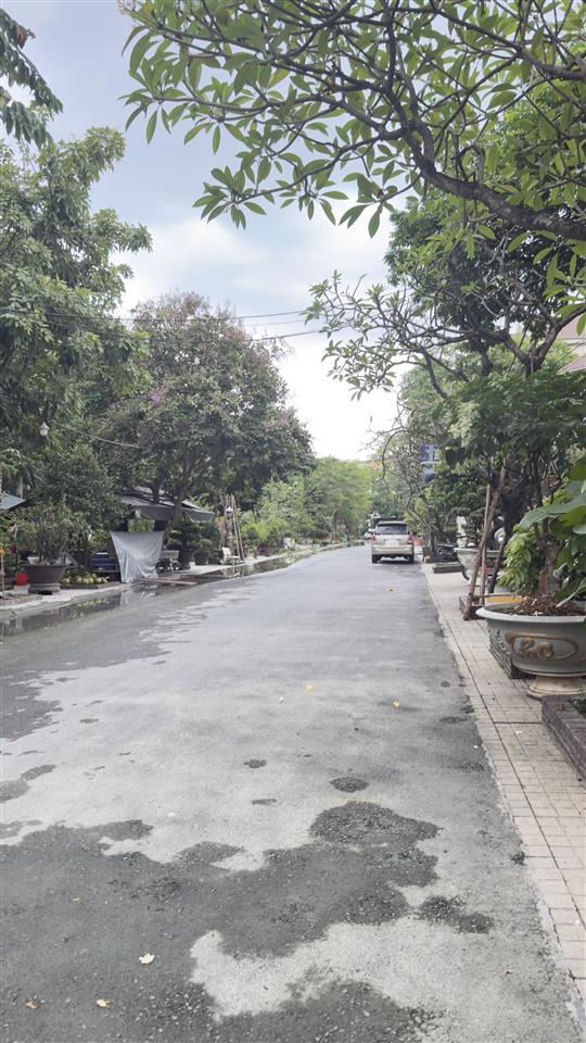 Bán đất đường 13c khu ao sen  tên lửa, quận bình tân, đối diện aeon mall, 5x20m, 12.5 tỷ tl