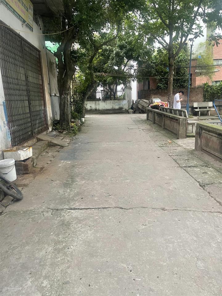 Chính chủ đồng mai  96m2  mặt tiền 7m  ô tô tránh đỗ  sân chơi  100m ra ql6  thoả thuận giá