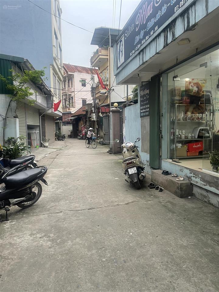 Chính chủ đồng mai  96m2  mặt tiền 7m  ô tô tránh đỗ  sân chơi  100m ra ql6  thoả thuận giá