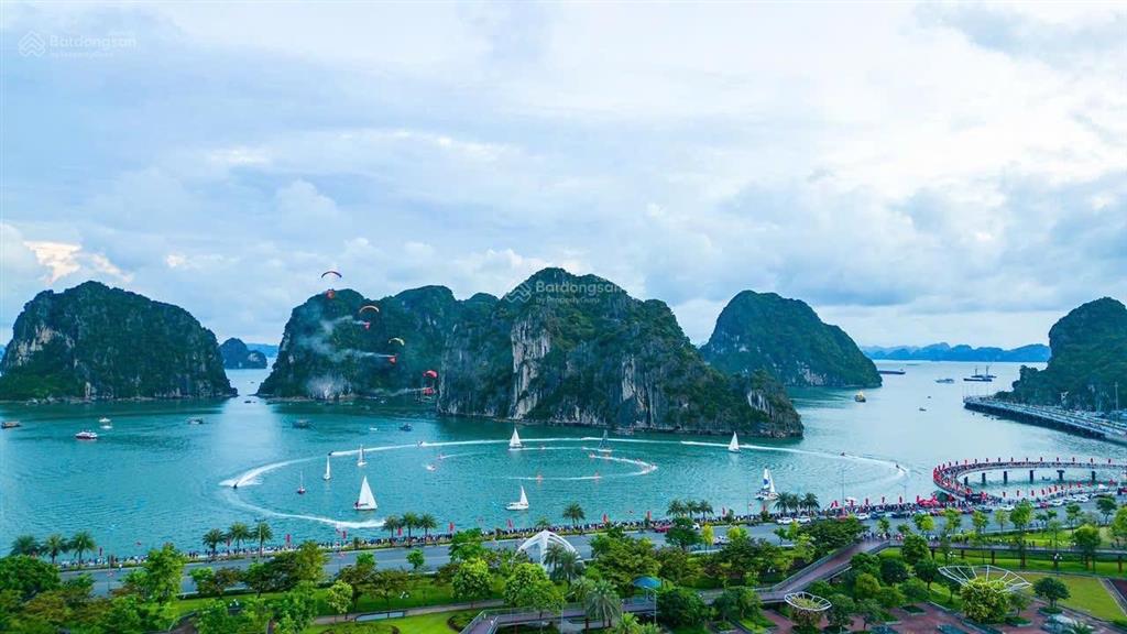 Chính chủ đang cần tiền sang pháp định cư cần bán cắt lỗ gấp căn 2pn góc trực diện biển tầng cao