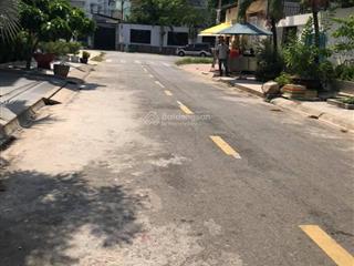 Bán bt khu tên lửa mt đường số 19a, 10x19 3 tấm giá 22.5 tỷ tl  0913 778 *** nhựt tín hưng