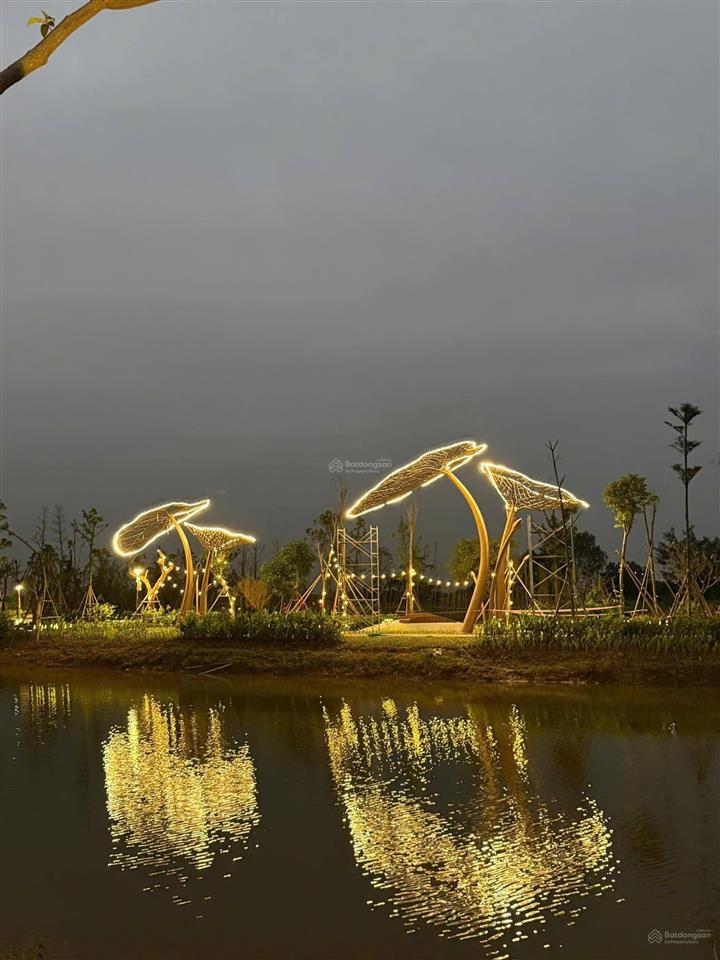 Liền kề gần hồ dt 120m2  18.1 tỷ  dự án alluvia city văn giang, hưng yên