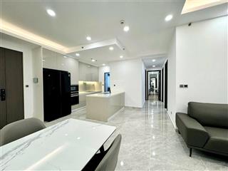 Midtown the peak (m8)  căn hộ 3pn 108m2 full nội thất  có ô xe  giá tốt chỉ 15.8 tỷ.