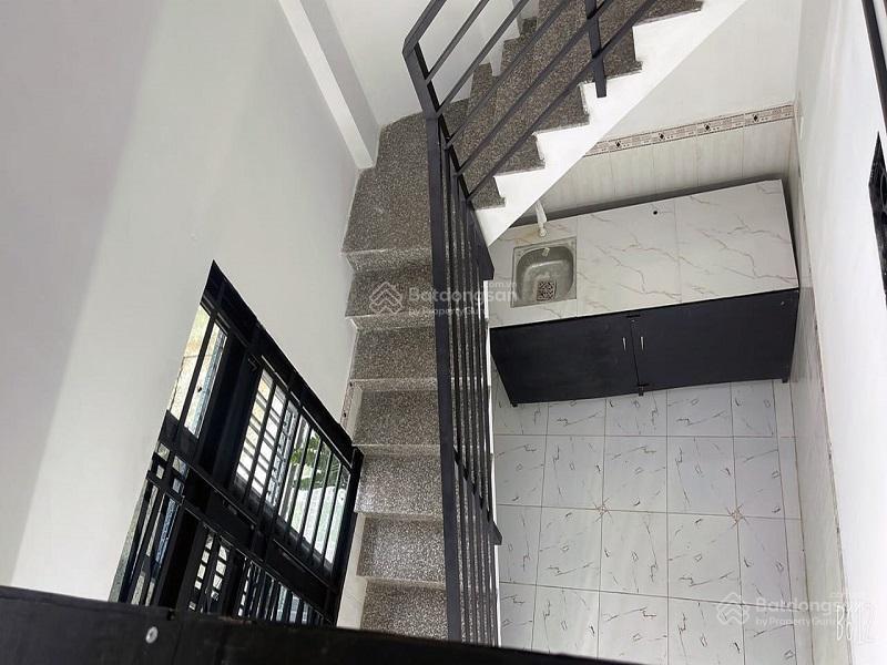 Bán nhà hxh đỗ cửa thống nhất, p10, gò vấp, 56m2. 2 tầng, ngang 7.5m, có dòng tiền