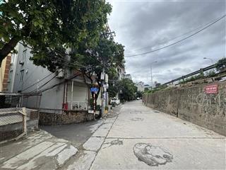 Bán gấp nhà mặt phố an dương vương  tây hồ, cạnh cầu nhật tân, dt 124m2 giá 24,xtỷ,  0988 138 ***