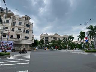 Bán biệt thự cityland p10 ngay công viên hoà bình. diện tích 12,5x20 4 tầng thô. giá 58 tỷ còn tl..