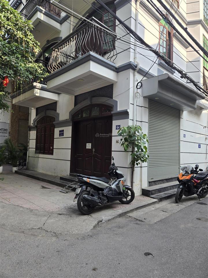 Cho thuê nhà mặt phố linh lang. dt100m2x5t. mỗi tầng 2p. ô tô tránh, vỉa hè 3m. kinh doanh đỉnh