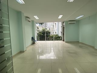 Chính chủ cho thuê văn phòng 45m2 view thoáng mát ở yên thế, tân bình, sát sân bay.
