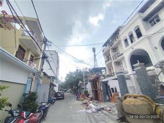 Bán dãy trọ 6x20 đường tô ký, gần công viên phần mềm quang trung, đại học giao thông vận tải.