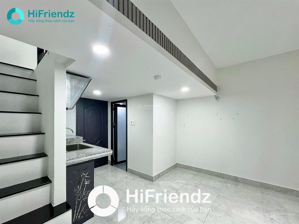 Siêu phẩm 1pn trên lầu tách bếp dưới đất  bancol thoáng  full nội thất ngay bình long, nguyễn sơn