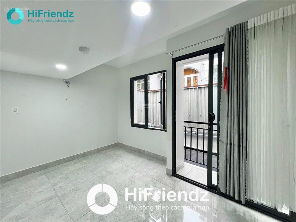 Siêu phẩm 1pn trên lầu tách bếp dưới đất  bancol thoáng  full nội thất ngay bình long, nguyễn sơn