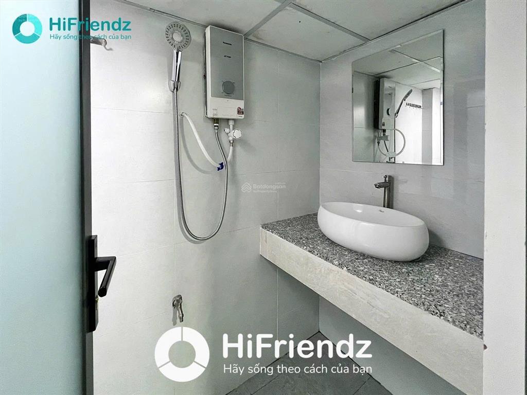 Siêu phẩm 1pn trên lầu tách bếp dưới đất  bancol thoáng  full nội thất ngay bình long, nguyễn sơn