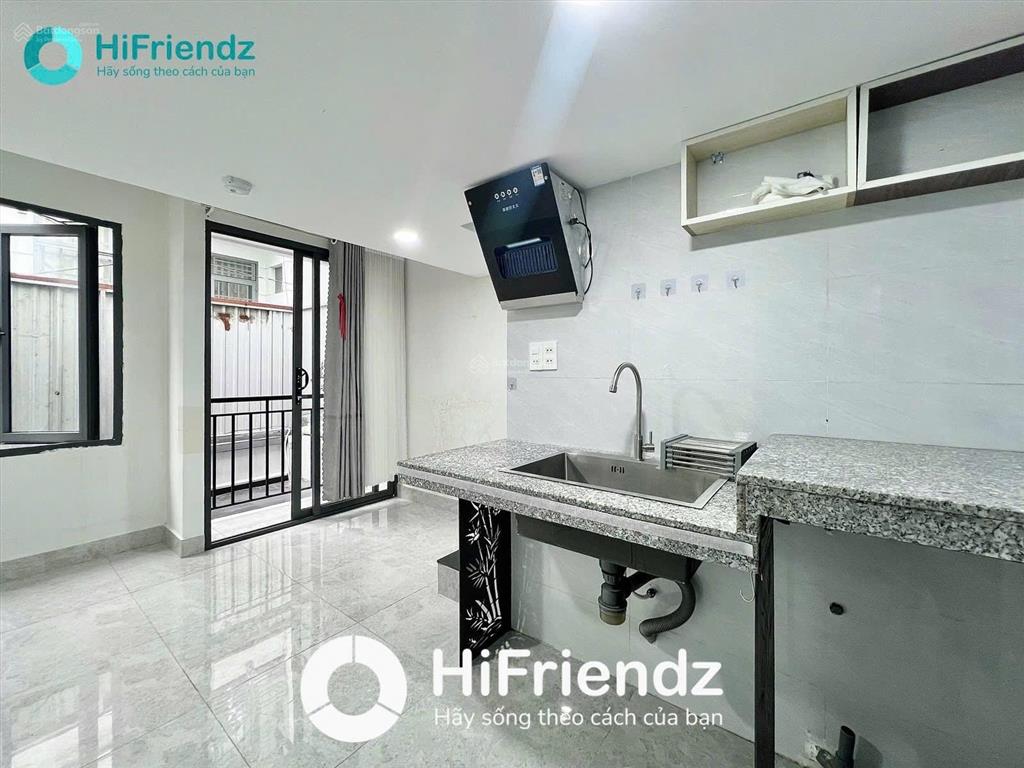 Siêu phẩm 1pn trên lầu tách bếp dưới đất  bancol thoáng  full nội thất ngay bình long, nguyễn sơn