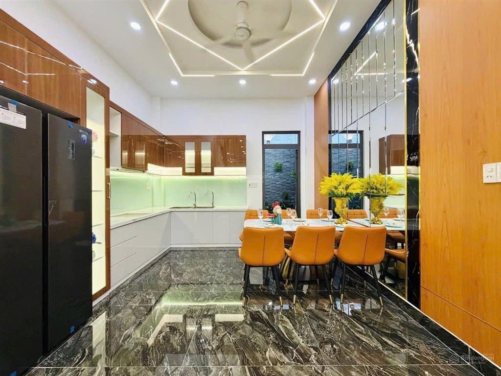 Bán nhà đường khánh hội, phường 2, quận 4, hồ chí minh.  0769 708 ***