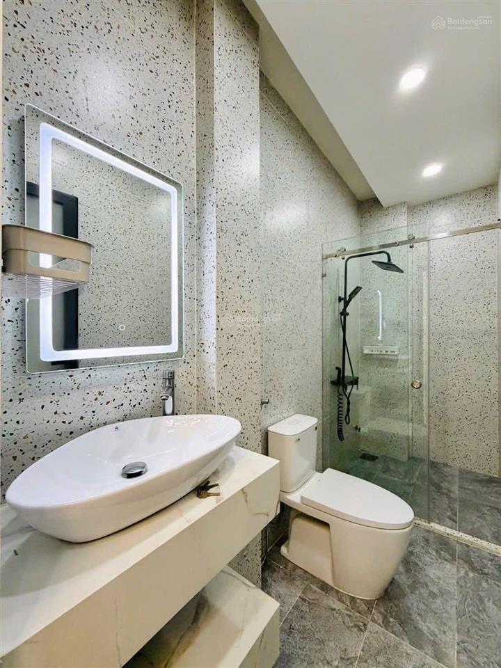 Bán nhà đường khánh hội, phường 2, quận 4, hồ chí minh.  0769 708 ***