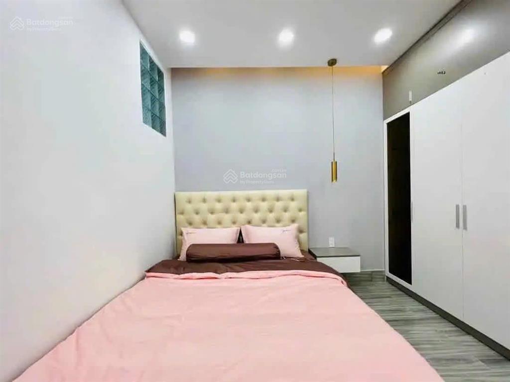 Bán nhà q12 hẻm oto 6m chỉ 3 tỷ hơn, sổ sẳn sang tên ngay  em thơ để coi nhà