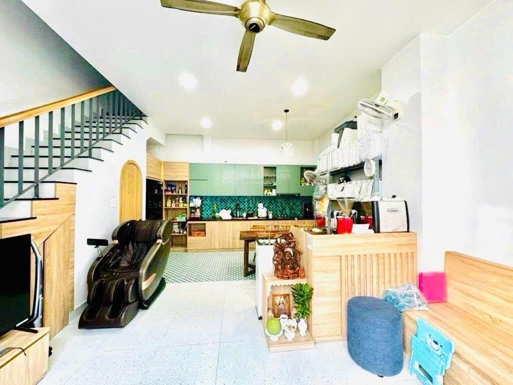 Bán nhà xvnt, b.thạnh 50m2 4tỷ200 có sổ sẳn hẻm oto5m công chứng ngay  gấp