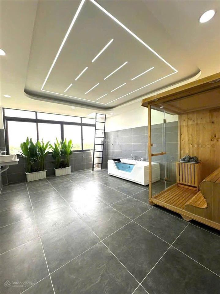 Bán gấp nhà tânbình hẻm oto 5m chỉ 5tỷ2 50m2 sổ sẵn hoang công đầy đủ l gấp để xem nhà