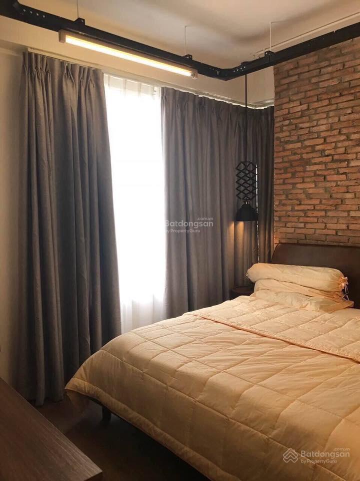 Gia đình bán căn góc cc thuận việt q. 11. dt 70m2 2p 2wc. giá bán 3.95 tỷ.  0706 947 ***