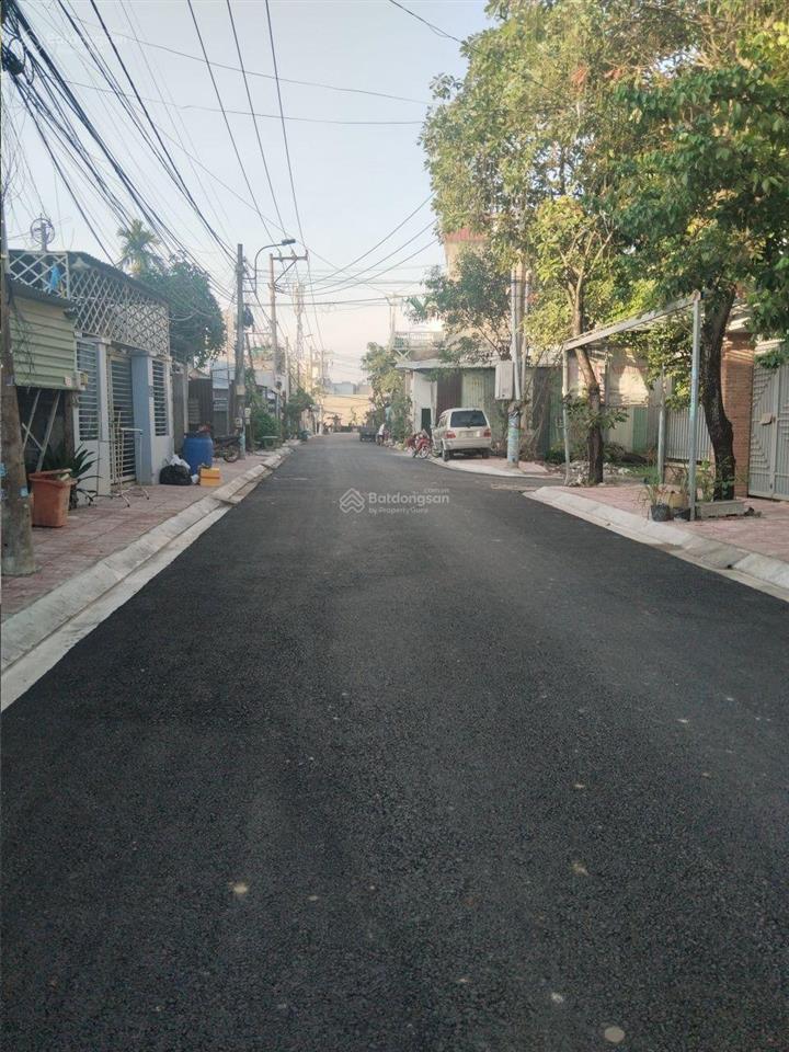 Bán dãy trọ mặt tiền đường số rộng 16m. dt 178m2 (8x24) cho thuê 14tr, q9