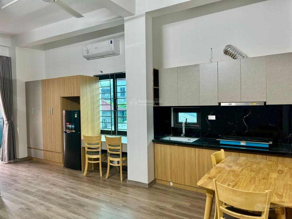 Bán nhà 8 tầng 160m phố nguyễn khang, cầu giấy dòng tiền 180tr/tháng.