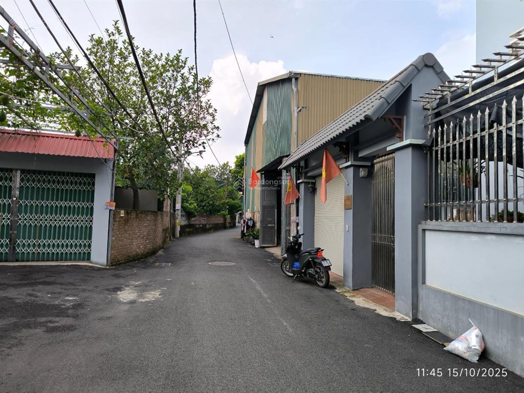 Bán gấp nhà 3 tầng, diện tích 260m2 tại vân côn hoài đức chỉ nhỉnh 17 tỷ