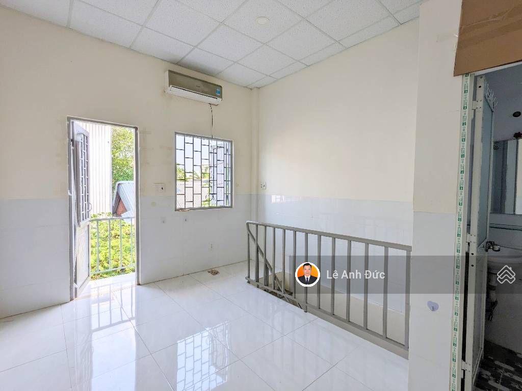 Nhà 4 mặt tiền 6,1m x 17m 2tầng gần nguyễn duy trinh có 4 nhà trọ cho thuê 240tr/năm giá chỉ 8,4 tỷ