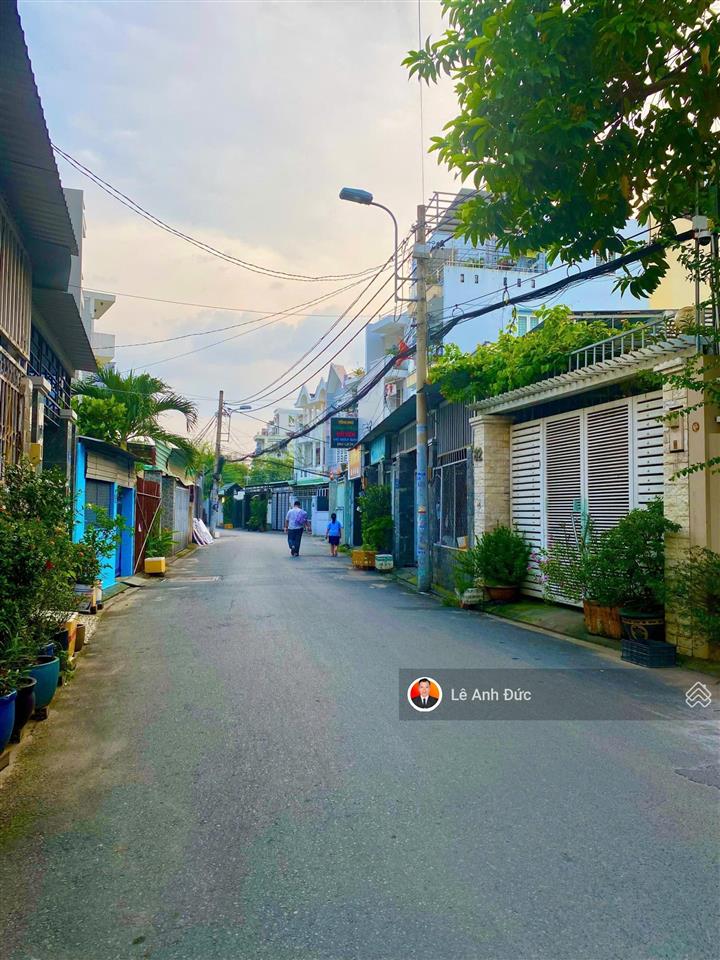 Nhà mặt tiền đường rộng 8m 1 trệt 1 lầu 2pn, bình trưng tây quận 2 ra nguyễn duy trinh 200m