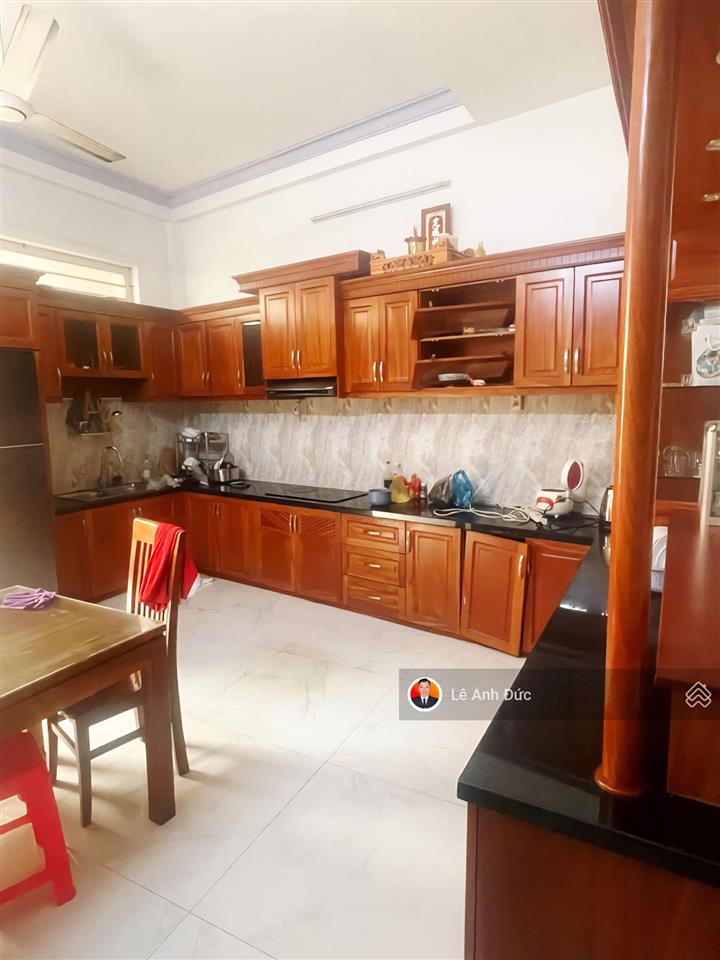 Nhà mặt tiền 1 trệt 3 lầu 5pn quận 2 đường 8m ra nguyễn duy trinh 400m  ở và làm vp giá 9,3 tỷ