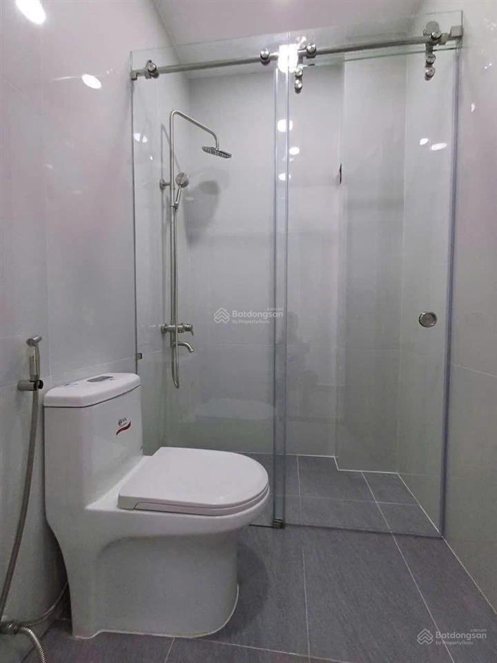 Nhượng ngay nhà đẹp lê văn sỹ quận 3, 56m2, đang có hợp đồng cho thuê 16 tr/tháng, giá tl