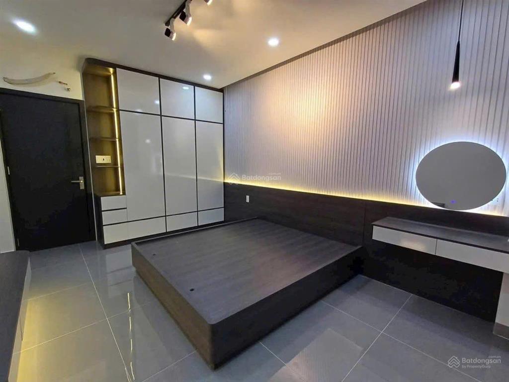 Nhượng ngay nhà đẹp lê văn sỹ quận 3, 56m2, đang có hợp đồng cho thuê 16 tr/tháng, giá tl