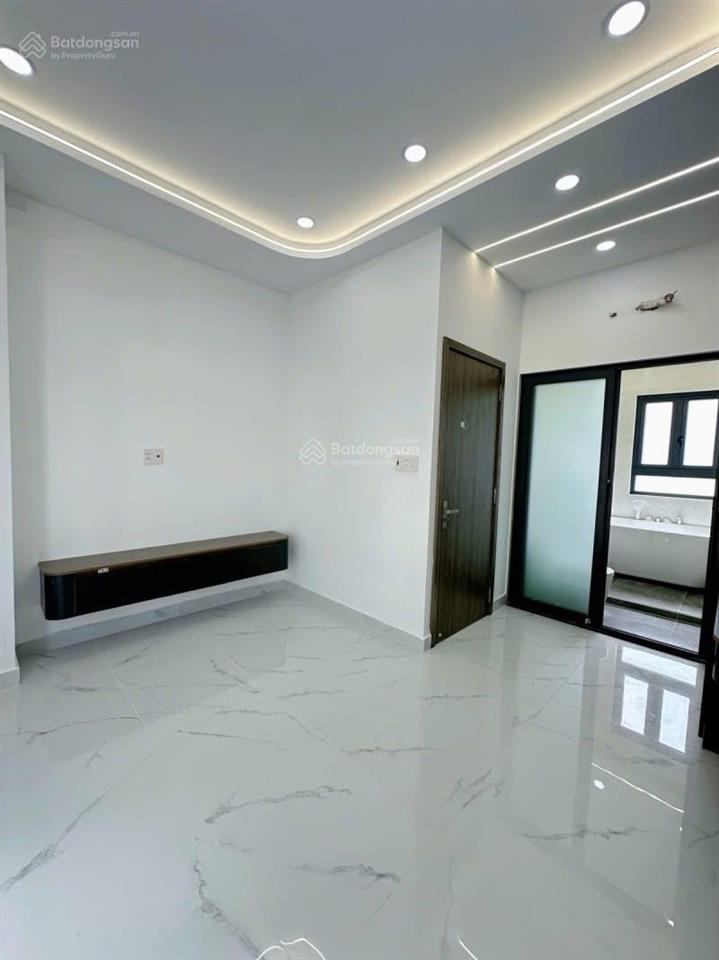 Bán nhà đường tôn đản, phường 15, quận 4, 3tầng, hẻm xe hơi sổ hồng riêng