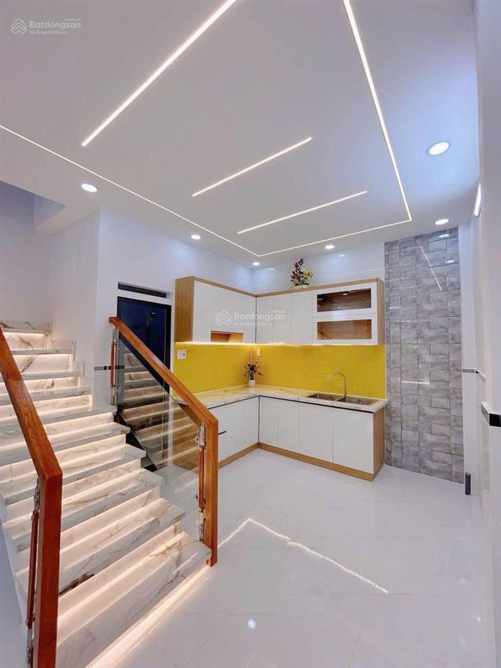 Bán nhà hẻm xe hơi 2 lầu, 50m2  ngay bùi hữu nghĩa, phường 7, quận 5, sổ hồng riêng