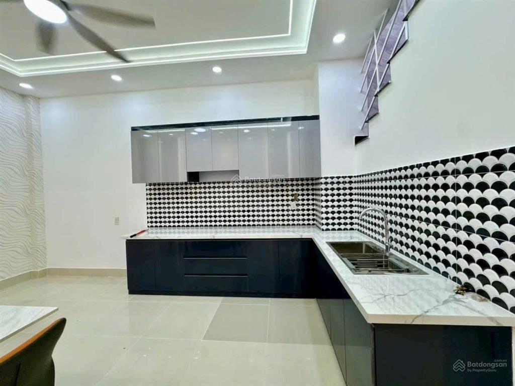 Suất đặc biệt ! chỉ 4tỷ150 triệu sở hữu nhà đ. nguyễn đình chiểu  p5 quận 3  sổ riêng