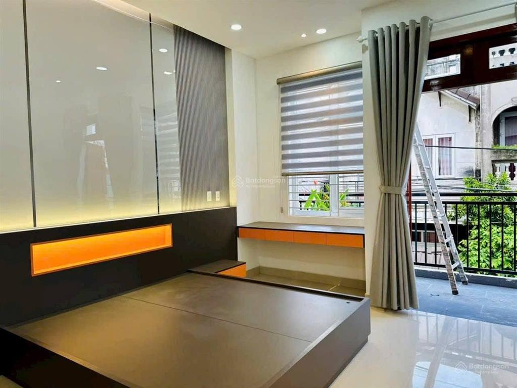 Suất đặc biệt ! chỉ 4tỷ150 triệu sở hữu nhà đ. nguyễn đình chiểu  p5 quận 3  sổ riêng