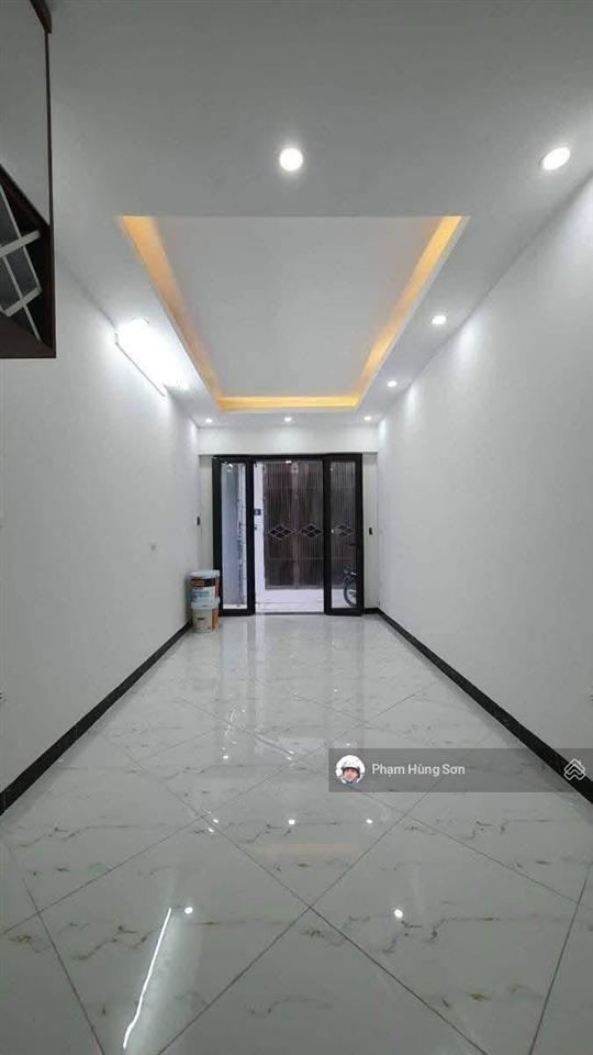 Phân lô  ô tô đỗ cửa  kinh doanh  xây mới  full công năng  hiếm hoàng mai